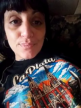estefyzapata online show from 05-06-26, 07:41