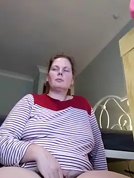 Snapshot of xxSexyBushLinnxx chatting on 12-07-24, 08:49 xxSexyBushLinnxx online show from 12-07-24, 08:49