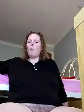 Snapshot of xxSexyBushLinnxx chatting on 12-27-24, 09:22 xxSexyBushLinnxx online show from 12-27-24, 09:22