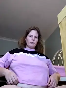 Snapshot of xxSexyBushLinnxx chatting on 01-01-25, 08:47 xxSexyBushLinnxx online show from 01-01-25, 08:47