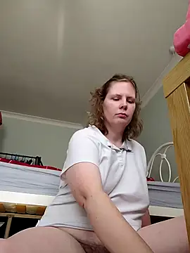 Snapshot of xxSexyBushLinnxx chatting on 03-05-25, 11:38 xxSexyBushLinnxx online show from 03-05-25, 11:38