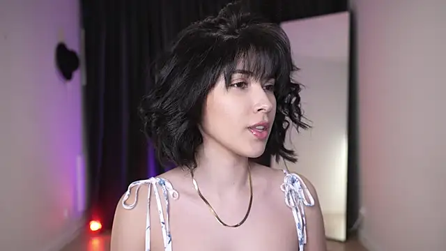 anniehillofficial online show from 02-28-25, 08:18