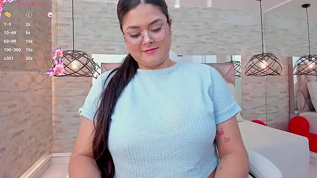 Snapshot of im_mou_ chatting on 02-19-25, 12:55 im mou online show from 02-19-25, 12:55