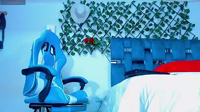 Snapshot of Hakim_prettynigg chatting on 12-01-24, 04:29 Hakim prettynigg online show from 12-01-24, 04:29