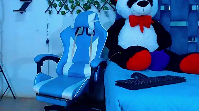 Snapshot of Hakim_prettynigg chatting on 11-03-25, 05:36 Hakim prettynigg online show from 11-03-25, 05:36