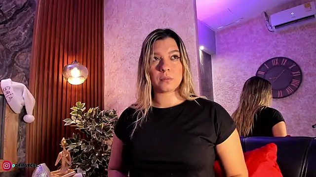 Snapshot of Gaia_Stone chatting on 12-20-24, 12:49 Gaia Stone online show from 12-20-24, 12:49