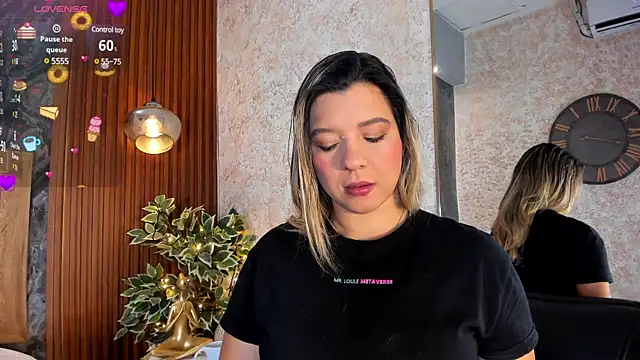 Snapshot of Gaia_Stone chatting on 01-19-25, 12:39 Gaia Stone online show from 01-19-25, 12:39