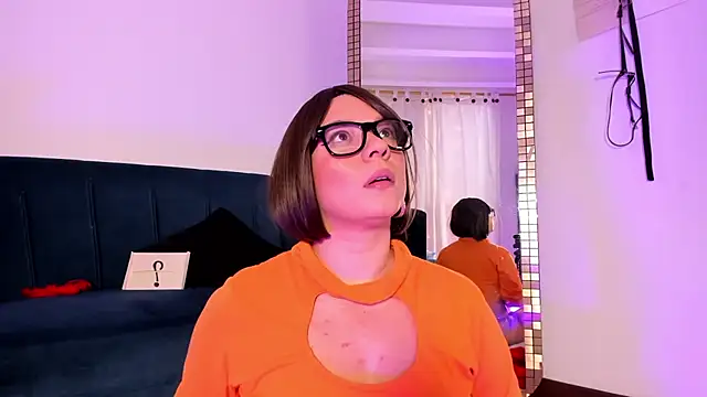 Snapshot of Gaia_Stone chatting on 02-14-25, 04:09 Gaia Stone online show from 02-14-25, 04:09