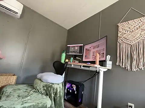 Snapshot of onlysage444 chatting on 09-12-25, 04:51 onlysage444 online show from 09-12-25, 04:51