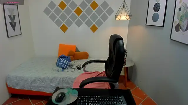 tracycum online show from 03-15-25, 05:15