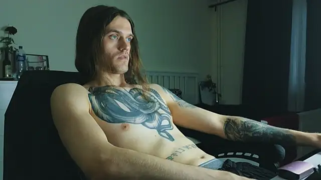 Snapshot of TechnoJesus chatting on 02-15-25, 03:17 TechnoJesus online show from 02-15-25, 03:17