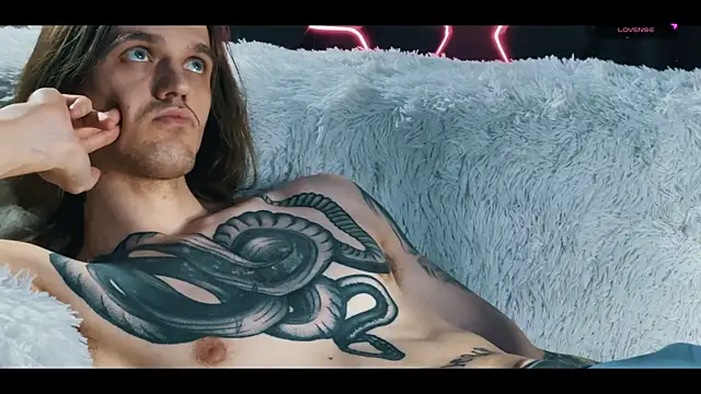 Snapshot of TechnoJesus chatting on 02-15-25, 10:52 TechnoJesus online show from 02-15-25, 10:52