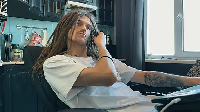 Snapshot of TechnoJesus chatting on 01-08-26, 09:44 TechnoJesus online show from 01-08-26, 09:44