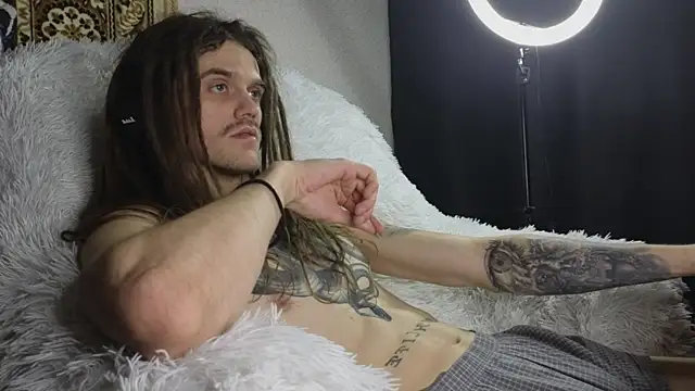 Snapshot of TechnoJesus chatting on 01-09-26, 09:27 TechnoJesus online show from 01-09-26, 09:27