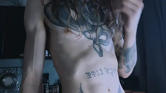 Snapshot of TechnoJesus chatting on 03-08-26, 03:16 TechnoJesus online show from 03-08-26, 03:16