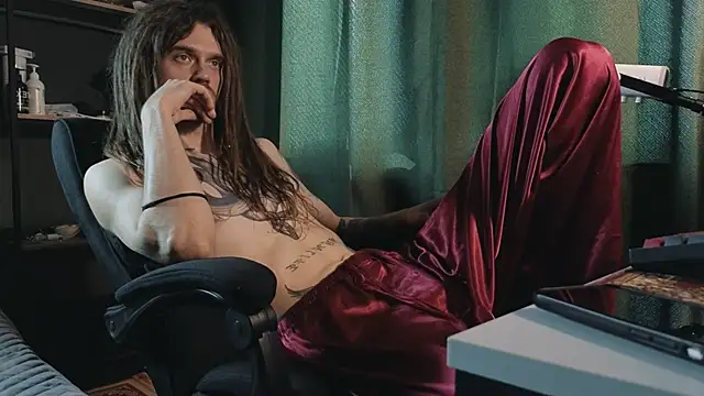 Snapshot of TechnoJesus chatting on 03-11-26, 12:33 TechnoJesus online show from 03-11-26, 12:33