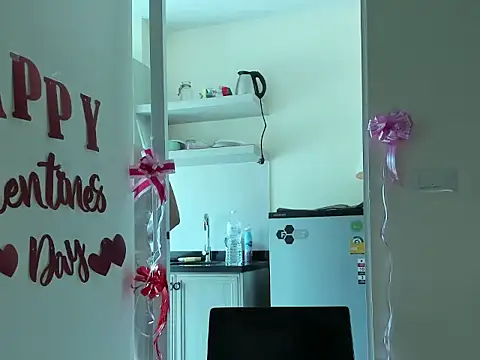 Snapshot of paulblack21 chatting on 02-14-26, 07:05 paulblack21 online show from 02-14-26, 07:05