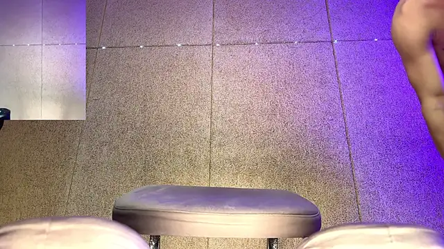 Snapshot of Farmer_James chatting on 11-24-25, 03:34 Farmer James online show from 11-24-25, 03:34