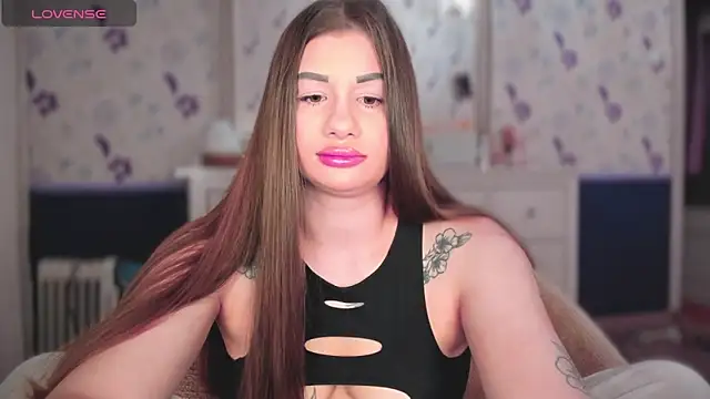 Snapshot of JuicyHelenX chatting on 10-03-25, 04:37 JuicyHelenX online show from 10-03-25, 04:37