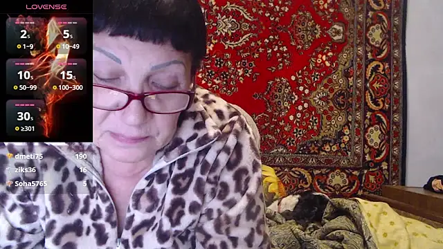 Sandra Carina online show from 10-24-25, 03:41