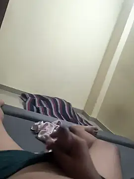 rajstrip12650 online show from 09-27-25, 04:34