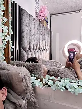 Snapshot of Juam22 chatting on 10-18-25, 09:54 Juam22 online show from 10-18-25, 09:54