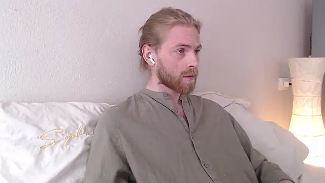 Damien Bi online show from 10-20-25, 08:15