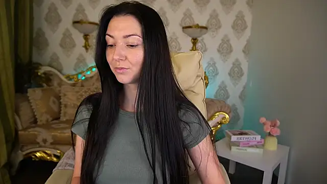 EmilyHalls online show from 01-18-25, 01:51