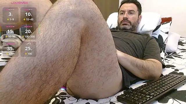 Snapshot of rodrher81 chatting on 10-05-25, 03:32 rodrher81 online show from 10-05-25, 03:32