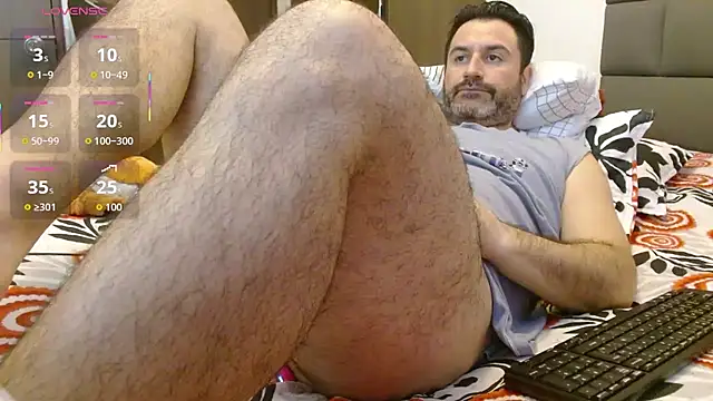 Snapshot of rodrher81 chatting on 10-16-25, 05:14 rodrher81 online show from 10-16-25, 05:14