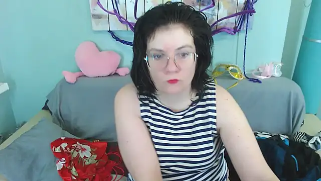 EverlyRays online show from 12-10-24, 04:24