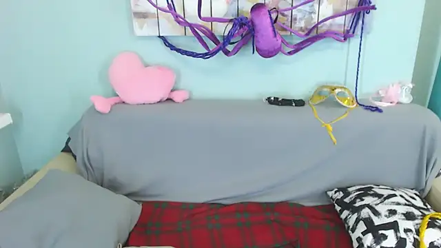 EverlyRays online show from 12-10-24, 03:33