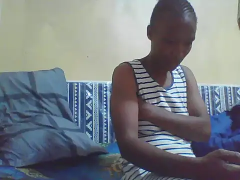 Smillie prety online show from 03-28-26, 03:33