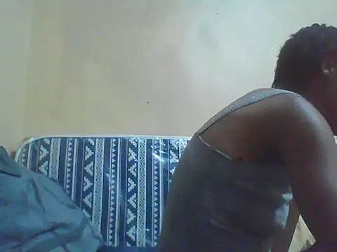 Snapshot of Smillie_prety chatting on 05-10-26, 05:07 Smillie prety online show from 05-10-26, 05:07