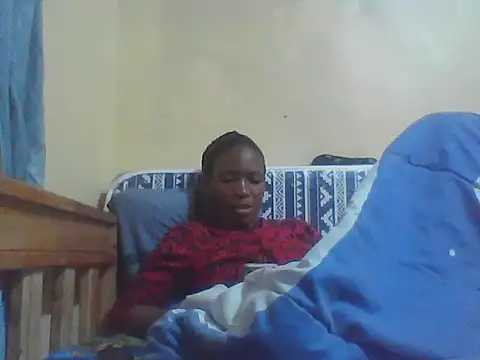 Snapshot of Smillie_prety chatting on 05-12-26, 05:15 Smillie prety online show from 05-12-26, 05:15