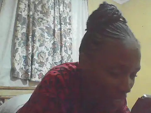 Snapshot of Smillie_prety chatting on 06-10-26, 07:02 Smillie prety online show from 06-10-26, 07:02