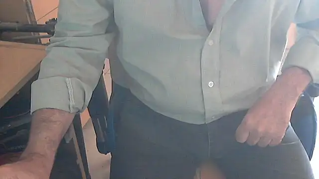 angelgarcia269 online show from 03-12-25, 06:11