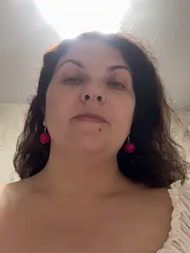 Snapshot of Taisia_W chatting on 09-23-25, 06:16 Taisia W online show from 09-23-25, 06:16