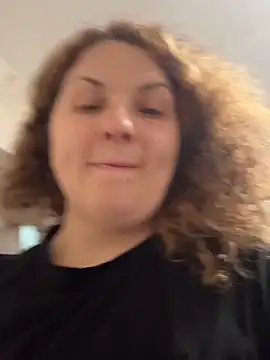 Snapshot of Taisia_W chatting on 11-17-25, 07:03 Taisia W online show from 11-17-25, 07:03