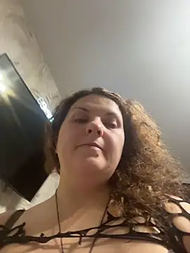 Snapshot of Taisia_W chatting on 12-03-25, 06:43 Taisia W online show from 12-03-25, 06:43