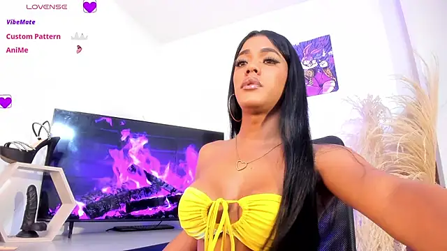 Snapshot of Fenty_XX chatting on 09-26-25, 08:35 Fenty XX online show from 09-26-25, 08:35