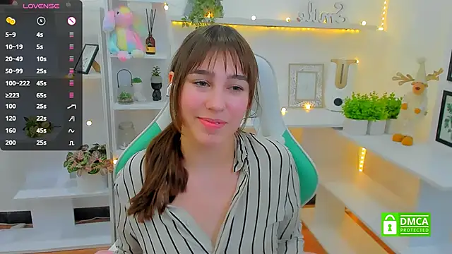  Eliizabeth  online show from 01-30-25, 04:37