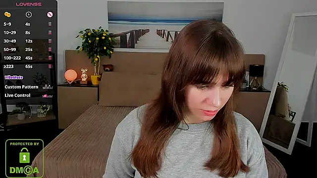  Eliizabeth  online show from 03-13-25, 08:22