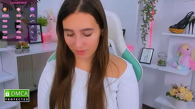  Eliizabeth  online show from 10-11-25, 09:13