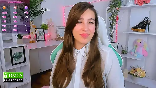  Eliizabeth  online show from 10-18-25, 08:42