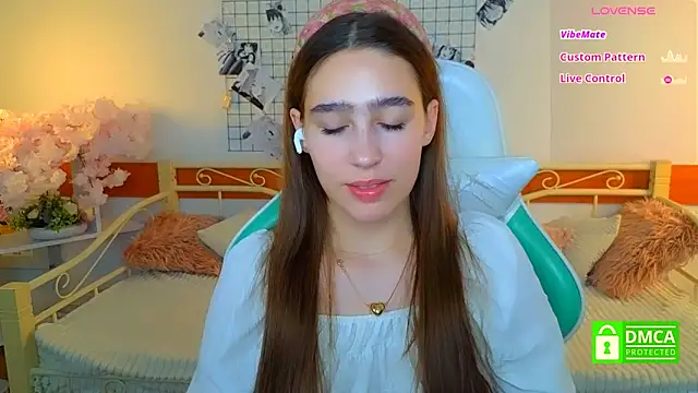  Eliizabeth  online show from 03-19-26, 10:47