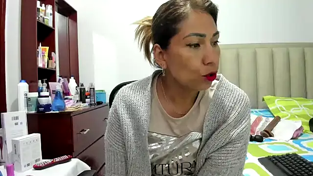 Chloemiller89 online show from 01-31-25, 09:16