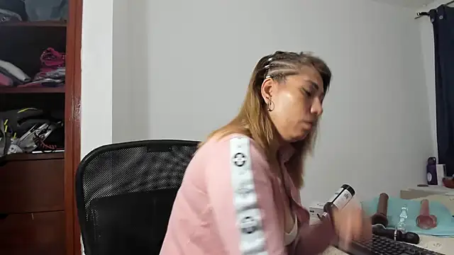 Chloemiller89 online show from 03-14-25, 08:06