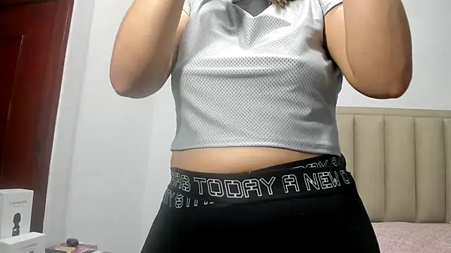 Chloemiller89 online show from 02-09-26, 10:36