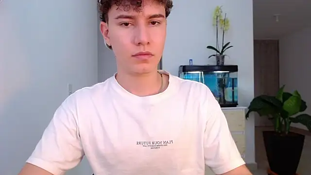 adrian morelly online show from 12-02-24, 08:55